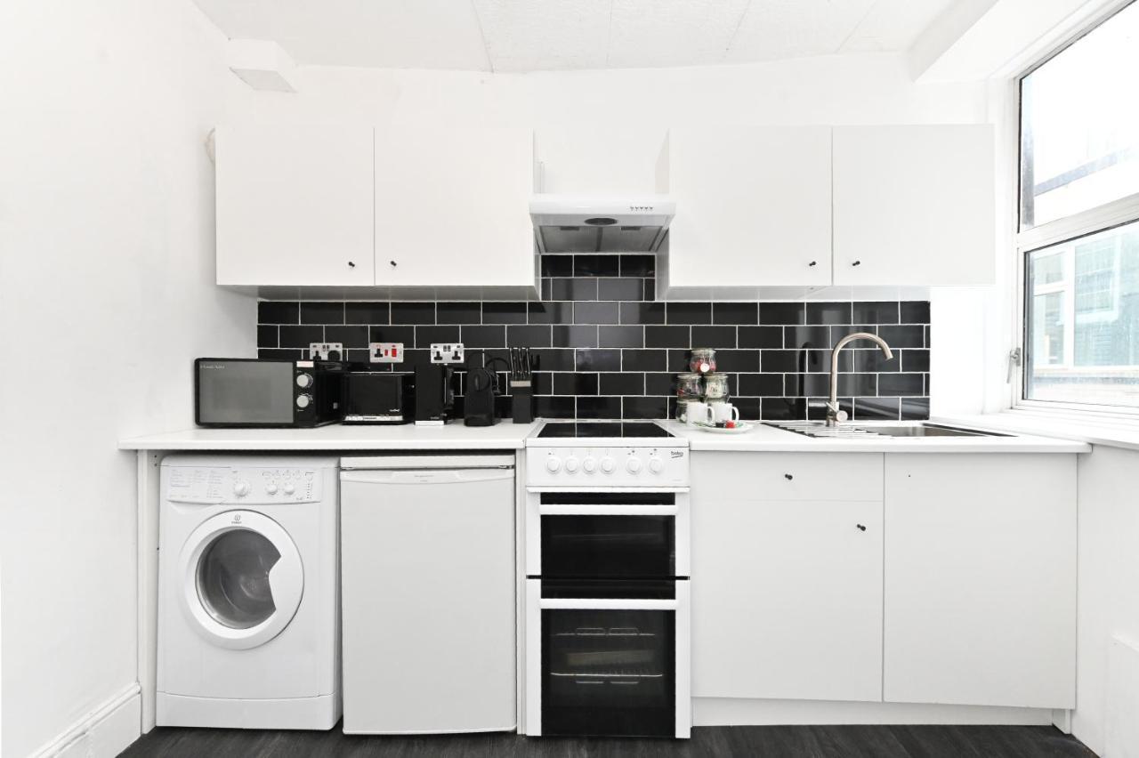 Covent Garden & Soho, Cosy & Cool, Spacious Apartment 伦敦 外观 照片