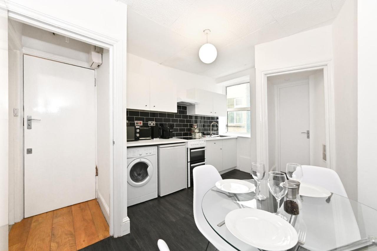 Covent Garden & Soho, Cosy & Cool, Spacious Apartment 伦敦 外观 照片